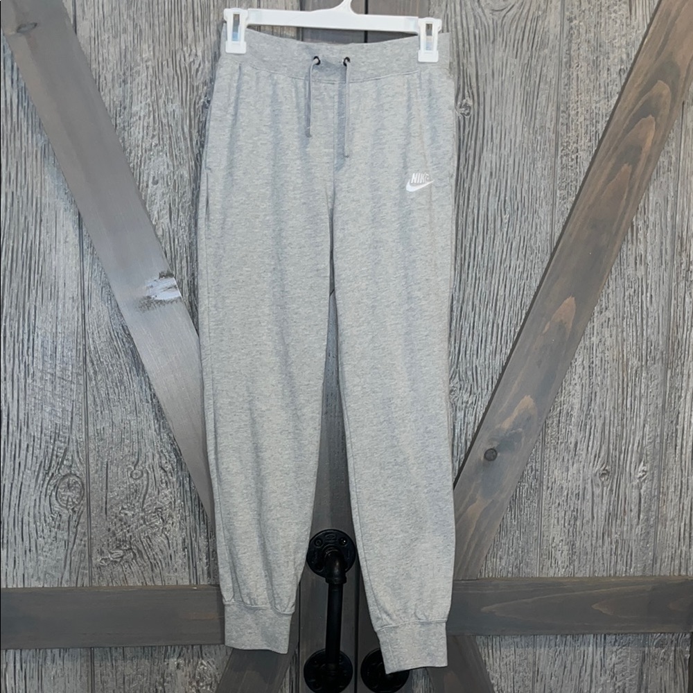 Nike Women’s Lightweight Joggers